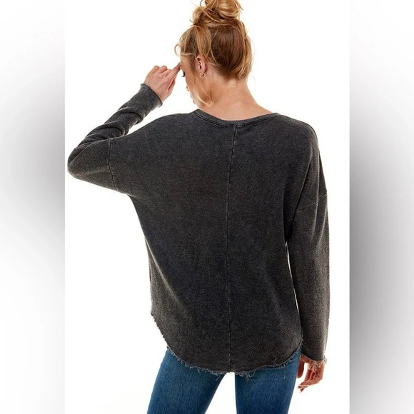 Khan Nara T-Party Medium Grey Skull Raw Hem Long Sleeve Sweatshirt - Picture 3 of 9